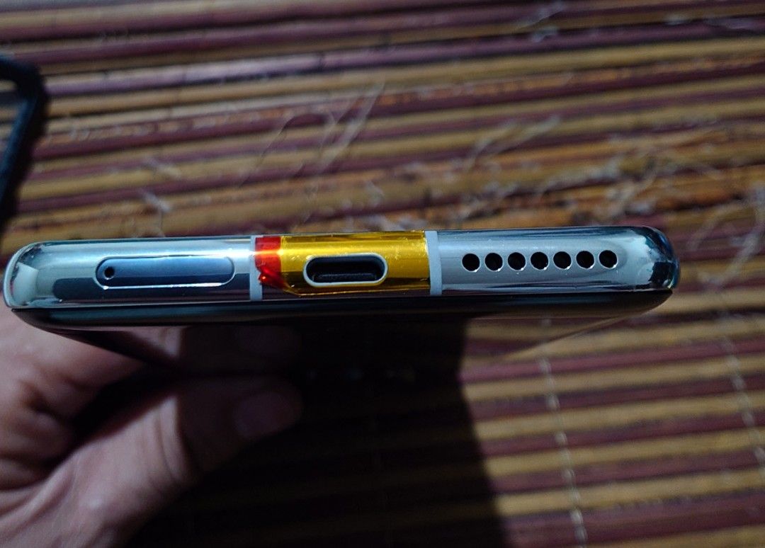 Final Offer Huawei mate 40 pro 5G brand new screen component + buttons+ frame+battery (Category: Huawei) located in Caloocan City. Submitted by frankie04 (Listing ID 1468855278, Image 2). Description: BEST OFFER today only! Sacrifice Sale!!! Para kang bumili ng brand new mate 40 pro Huawei Mate 40 pro black 8/256 5G Brand new (silver)screen component + battery replaced on September 13,2026 at Huawei sc SM North worth ₱20,184 with complete service