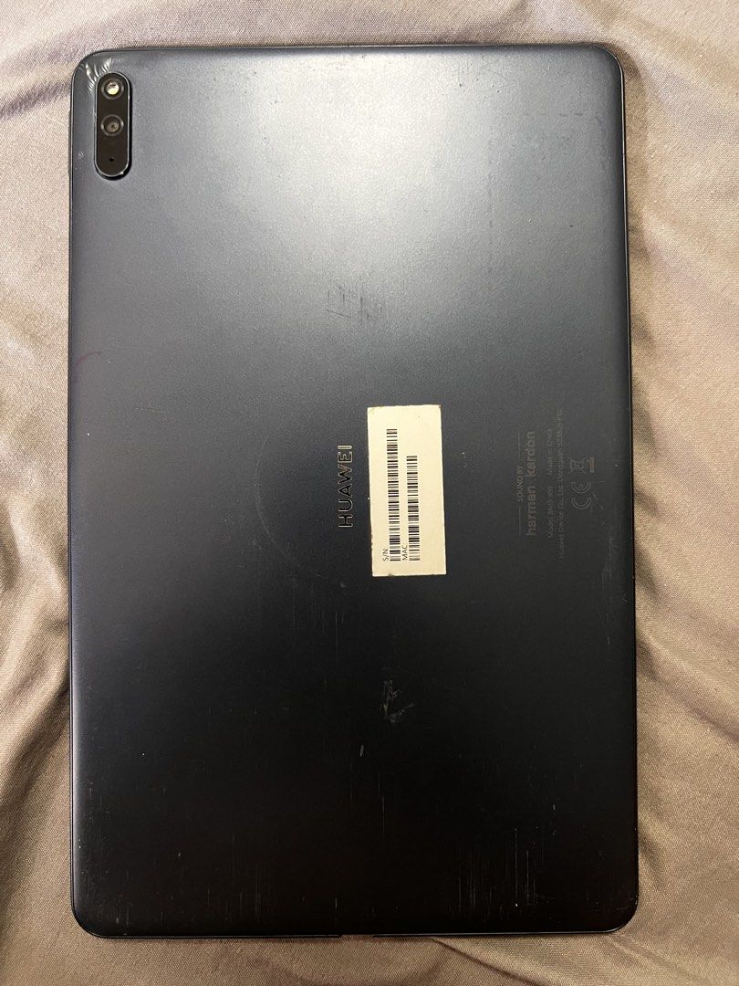 Huawei Matepad 10.4 with Smart Keyboard (Category: Android) located in Manila. Submitted by bouts_479 (Listing ID 1468728338, Image 1). Description: With smart keyboard Wbox Original charger Case North caloocan.
