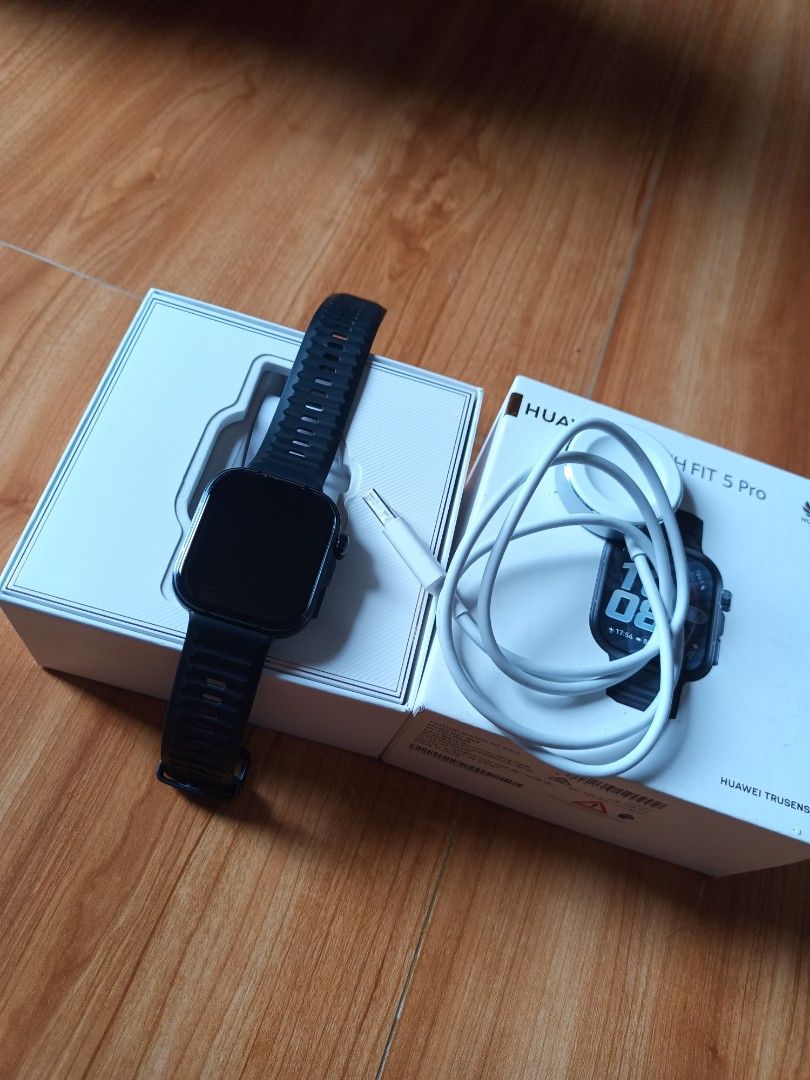 Huawei Watch Fit 5 Pro (Category: Wearables & Smart Watches) located in Tagbilaran City. Submitted by chubsthename (Listing ID 1468763708, Image 2). Description: Selling my Huawei Watch Fit 5 Pro for 7499.00 Bought May 28, 2026 RFS: Upgrade No hardware or software issues. No screen scratches, Only very slight barely noticeable frame micro-scratches (But no scratches on the side. Refer to close up photo).