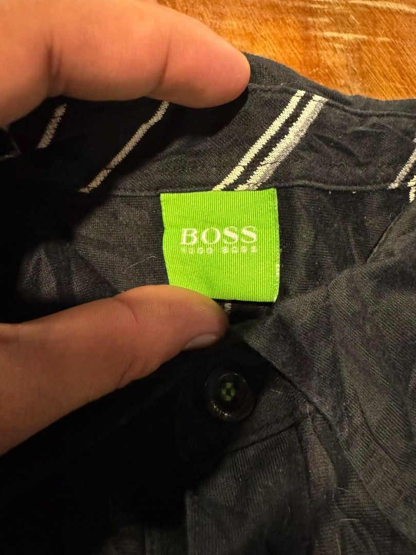 Hugo boss Polo shirt (Category: Tshirts & Polo Shirts ) located in Polomolok. Submitted by warmfire.3185dd (Listing ID 1468902657, Image 3). Description: HUGO BOSS POLO SHIRT EXCELLENT TO NEW CONDITION NO ISSUE COLORATE:9.8/10 WIDTH' 21.5 LENGTH' 29 DM/PM📩📩 FOR SURE TAKERS🖤 LOCATION:MINDANAO POLOMOLOK SOUTH COTABATO 9504.
