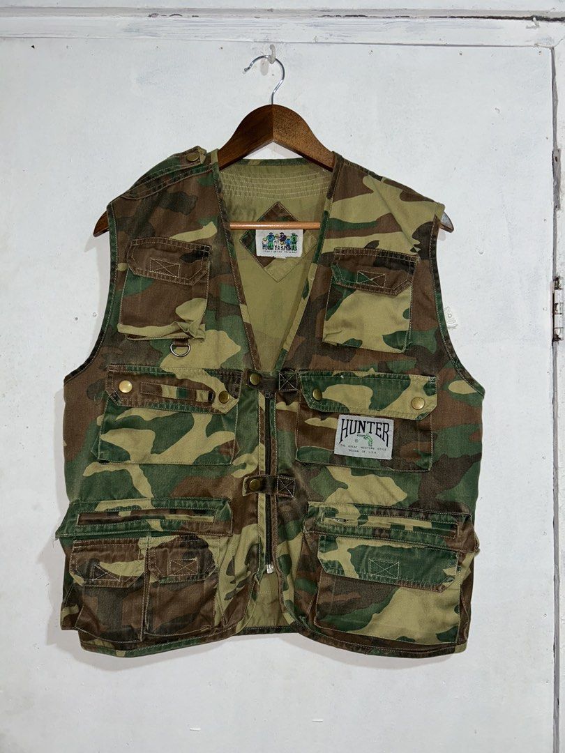 Hunter Vest Camouflage (RARE) (Category: Vests) located in Taguig. Submitted by jamesssssg. (Listing ID 1468741311, Image 2). Description: Hunter Vest Camouflage Excellent Condition No issue/s Dimensions W 22 L 23 .