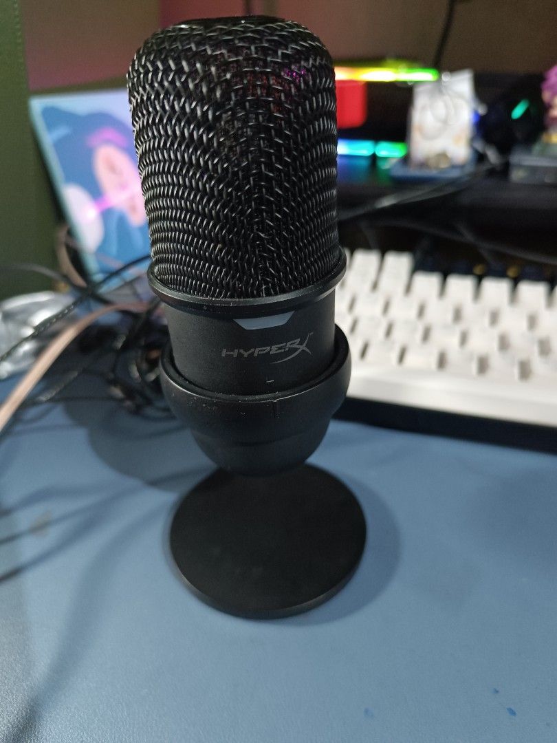 HyperX SoloCast USB Condenser Gaming Microphone (Category: Microphones) located in Caloocan City. Submitted by glynneb (Listing ID 1468807430, Image 2). Description: - Model: HyperX USB Condenser Microphone - Color: Matte Black - Condition: Pristine, clean mesh with no dents or scratches - Features: Built-in shock mount and desk stand - Controls: Tap-to-mute sensor with LED status indicator (red = active) and bottom volume dial - Ideal for: Strea