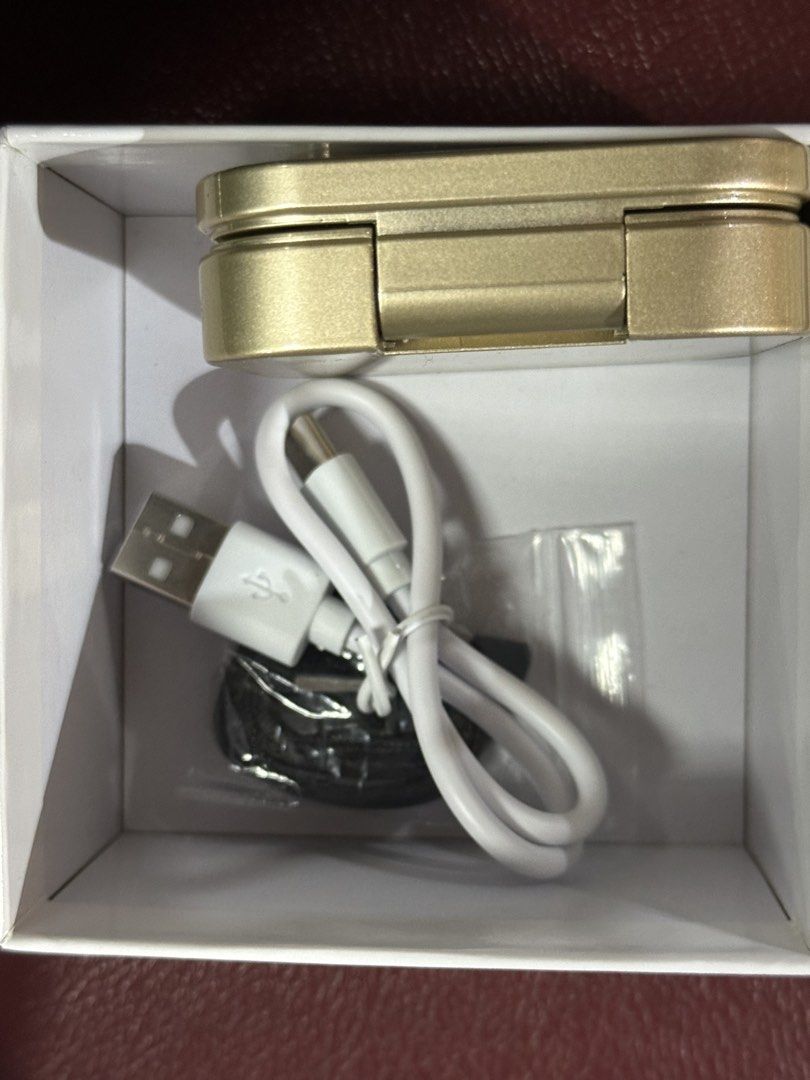 i16 Pro Flip Phone (Gold) (Category: Android Others) located in Baguio. Submitted by prettygirl_kaplaan (Listing ID 1468770641, Image 3). Description: Nostalgic… works so well !! i used it for business so i had my own SD card and SIM card there. *no SIM and SD card inside May Facebook, photos, videos, music, games, etc !! .