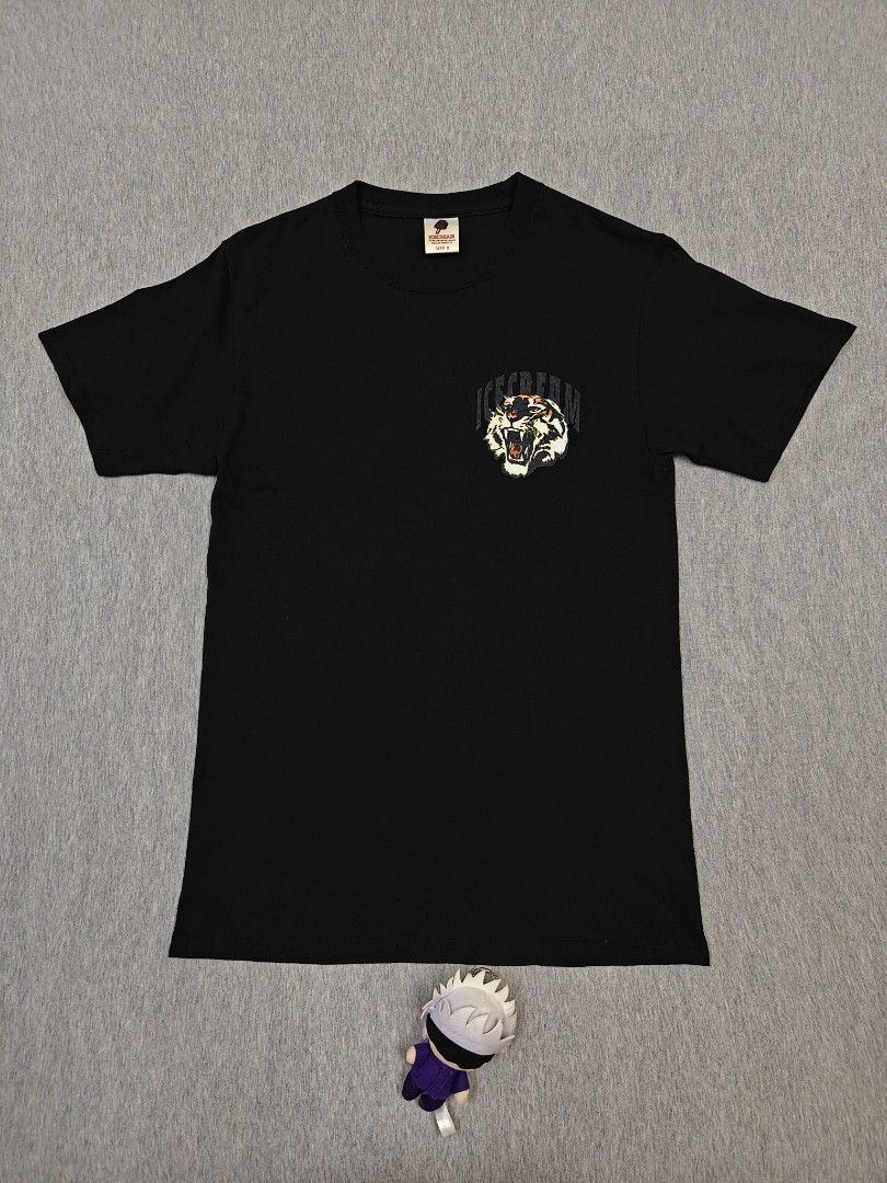 ICE CREAM BY BBC (Category: Tshirts & Polo Shirts ) located in Bacolod City. Submitted by yobibstuffs (Listing ID 1468883350, Image 1). Description: ICE CREAM BY BBC SIZE: SMALL DIMENSIONS WIDTH: 17'5 LENGTH: 27 GOOD TO EXCELLENT CONDITION NEED WASH 🧼🫧 PRICE: 999+SF OUTSIDE BACOLOD CITY 🏙️ 🌆 PM ME! 📥📥📥.