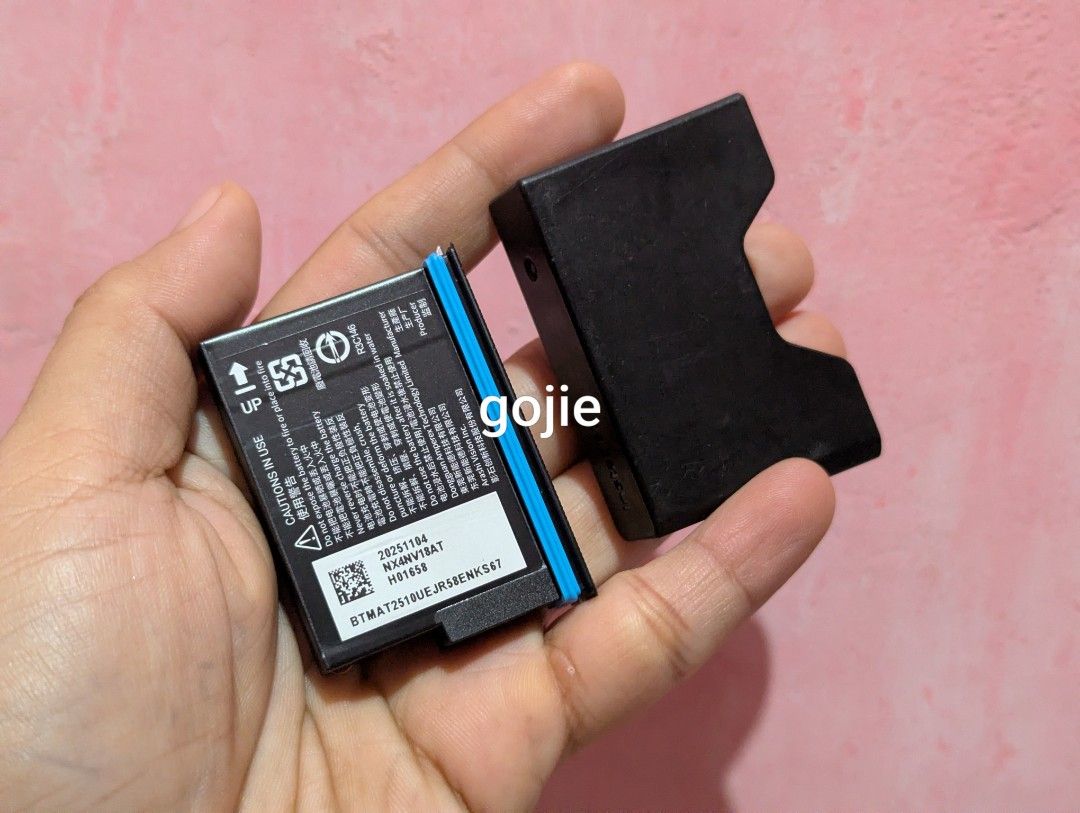 Insta360 x4 air battery (Category: Cameras) located in Manila. Submitted by gojie. (Listing ID 1468781140, Image 1). Description: pm me sa fb ko Gojie Gojie limit reply ko dito Pang x4 air good as new 1,300 fix pickup sampaloc manila .