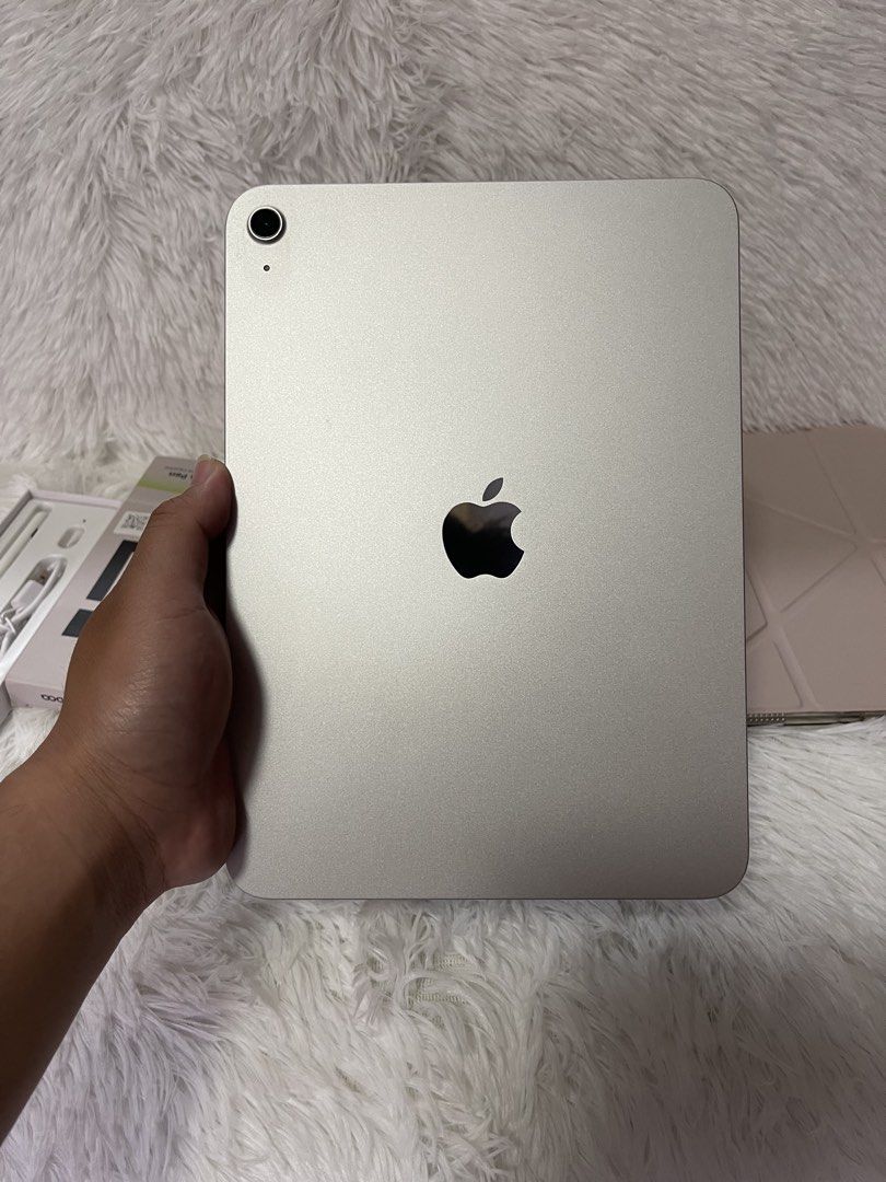 IPAD 11TH GEN (A16) 128GB (Category: iPad) located in Santa Maria. Submitted by jm.basco11 (Listing ID 1468856839, Image 3). Description: FOR SALE!! IPAD 11TH GEN (A16) SILVER🩶 128GB UNDER WARRANTY UNTIL JUNE 2027 4 MONTHS OLD 97% BATTERY HEALTH 70 CYCLE COUNT NO ISSUE!! COMPLETE INCLUSION BOX, CHARGER, MANUAL, CASE, PEN 📍BULACAN/CAMANAVA.