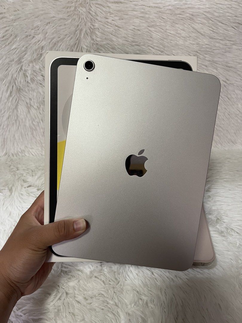 IPAD 11TH GEN (A16) 128GB (Category: iPad) located in Santa Maria. Submitted by jm.basco11 (Listing ID 1468856839, Image 2). Description: FOR SALE!! IPAD 11TH GEN (A16) SILVER🩶 128GB UNDER WARRANTY UNTIL JUNE 2027 4 MONTHS OLD 97% BATTERY HEALTH 70 CYCLE COUNT NO ISSUE!! COMPLETE INCLUSION BOX, CHARGER, MANUAL, CASE, PEN 📍BULACAN/CAMANAVA.
