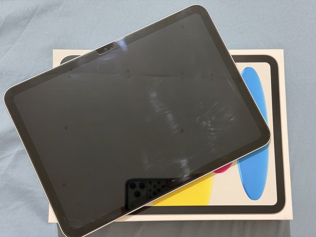 iPad 11th Gen A16 (Category: iPad) located in Quezon City. Submitted by hrk1ves (Listing ID 1468826050, Image 2). Description: price is still negotiable.