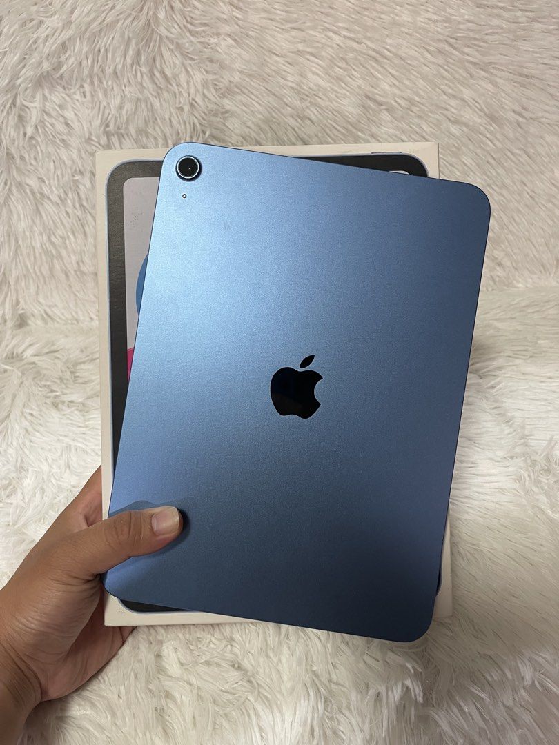 IPAD 11TH GEN (A16) (Category: iPad) located in Santa Maria. Submitted by jm.basco11 (Listing ID 1468857027, Image 2). Description: FOR SALE!! IPAD 11TH GEN (A16) BLUE💙 128GB UNDER WARRANTY UNTIL JUNE 2027 3 MONTHS OLD 100% BATTERY HEALTH 49 CYCLE COUNT NO ISSUE!! COMPLETE INCLUSION BOX, CHARGER, MANUAL, CASE, RECEIPT 📍BULACAN/CAMANAVA.