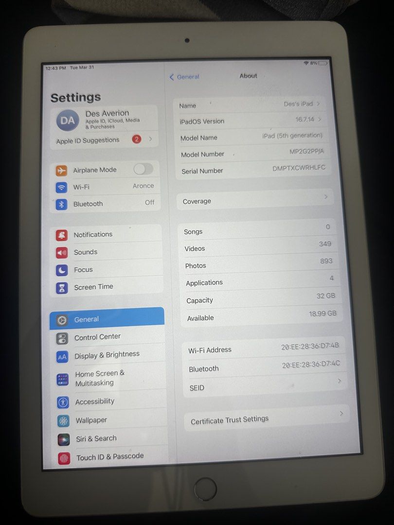 Ipad (Category: iPad) located in Manila. Submitted by claryfray_whale (Listing ID 1468883414, Image 3). Description: Never been used. Hindi na nagagamit kaya binebenta ko na .