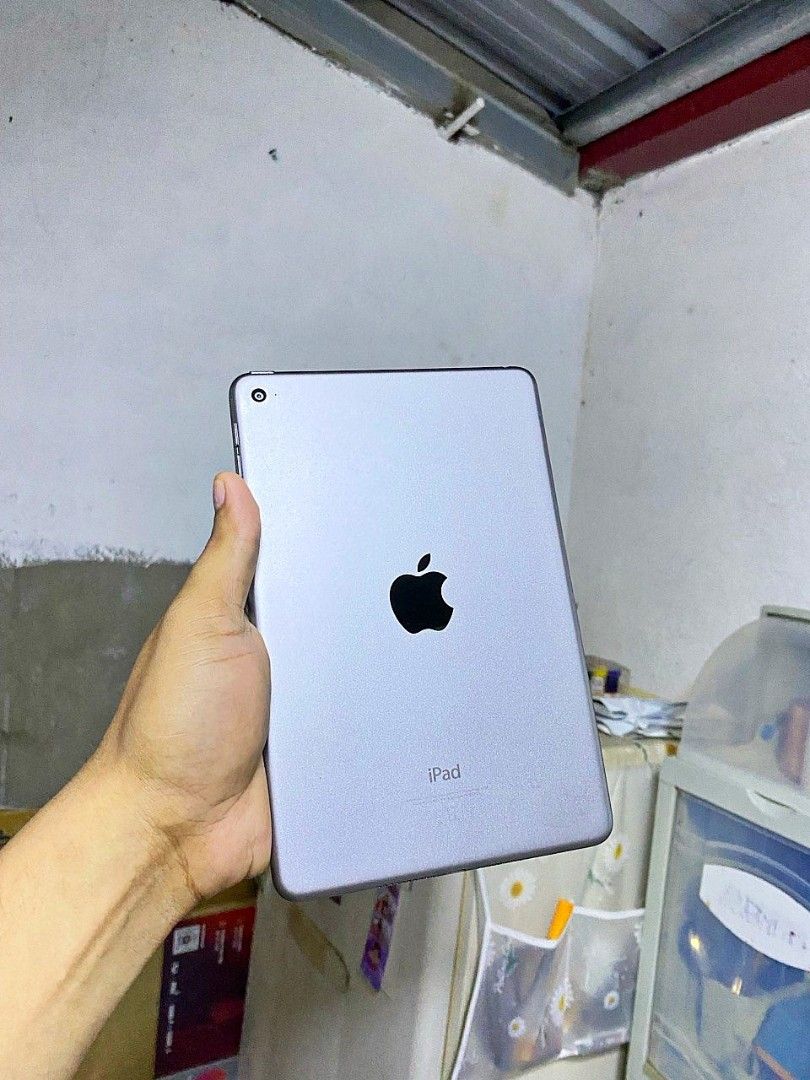 Ipad mini 4 (Category: iPad) located in Manila. Submitted by naiccaviteseller (Listing ID 1468787848, Image 3). Description: ipad Mini 4 wifi used only "No issue" 128 GB storage All working good 100% ₱4500 Fix price pass na muna pag tatawad Naic Cavite Lication .