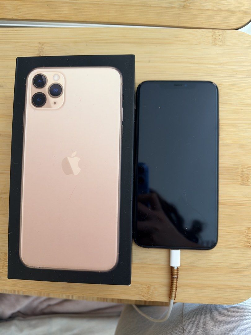iPhone 11 Pro Max - 512gb - US Variant (Category: iPhone 11 Series) located in Angeles City. Submitted by thesecondlane (Listing ID 1468847433, Image 1). Description: Unit Details: 512GB Storage Face ID working perfectly Openline / All SIMs No scratches or dents Battery Health: 69% Performance-wise, still works great! No lag or other issues. Issues (Please Read): Battery has been replaced once. Camera produces a clicking sound when activated. You