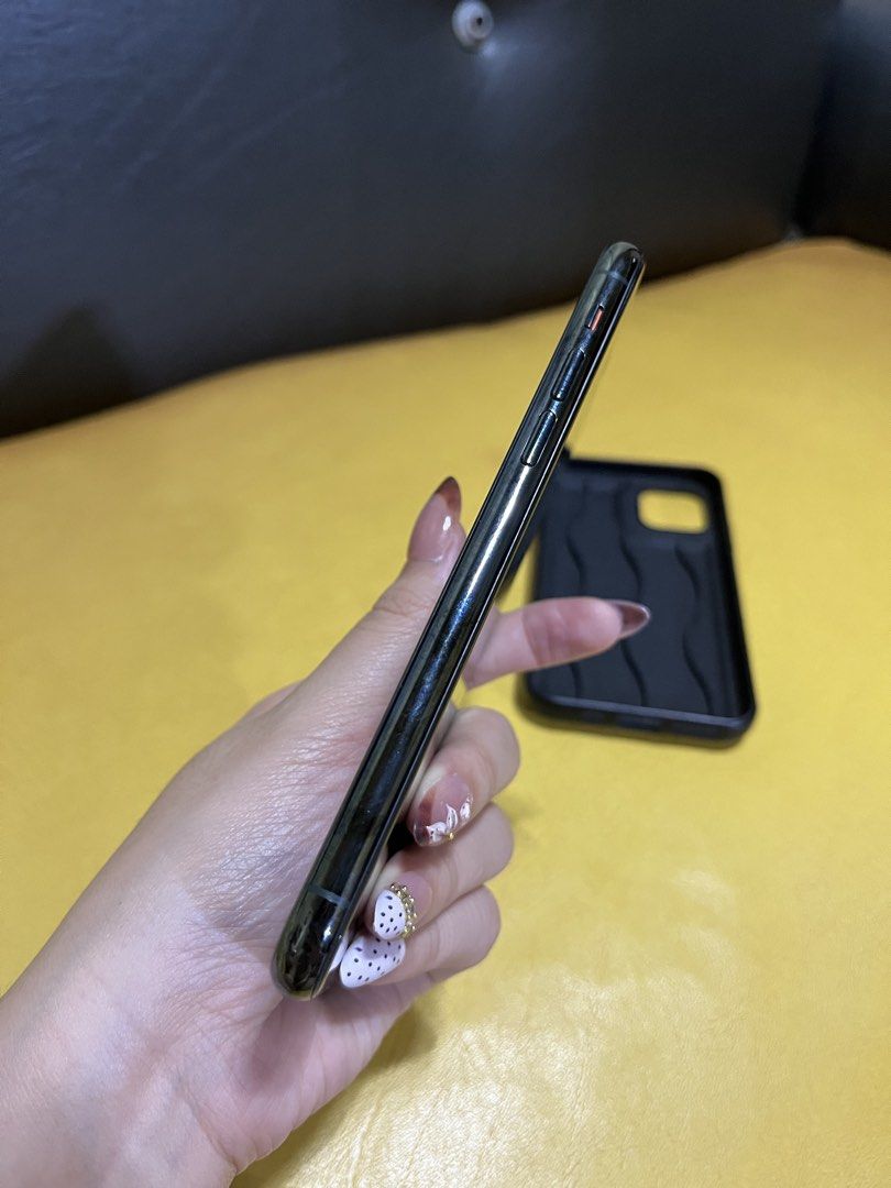 iphone 11 pro midnight green 256gb (Category: iPhone 11 Series) located in Pasig City. Submitted by wornbyrei (Listing ID 1468731372, Image 2). Description: iPhone 11 pro 256gb 100% battery health Replaced battery Unit case only Openline any sim 12k FIX.