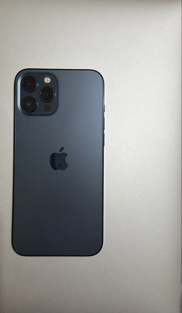 IPHONE 12 PRO MAX 128GB (Category: iPhone 12 Series) located in Pasig City. Submitted by arianneeem (Listing ID 1468917577, Image 1). Description: FOR SALE: iPhone 12 Pro Max 128GB ✅ No issues ✅ Original LCD and battery (never replaced) ✅ 100% fully functional and smooth to use 📌GLOBE LOCKED RFS: Upgraded. .