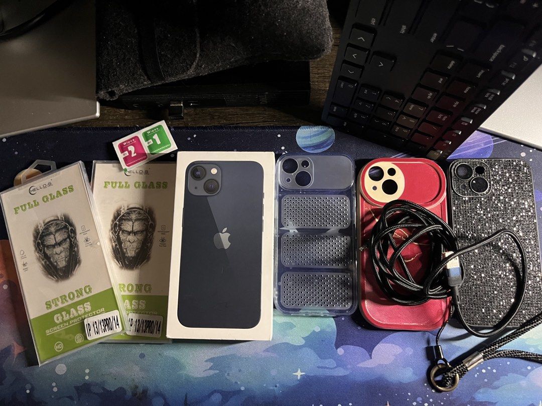 Iphone 13 128GB (Category: iPhone 13 Series) located in Taguig. Submitted by ysanva (Listing ID 1468802706, Image 1). Description: RFS: Need funds ✅ iPhone 13, 128GB ✅ Battery Health 62% ✅ Updated to the latest iOS ✅ No other known issues (please test upon meet-up) ⚠️ Battery health is low but does not affect usage, so the price reflects its condition. Please manage expectations and buy only if you’re comfortable with the battery condition. 💰 Se