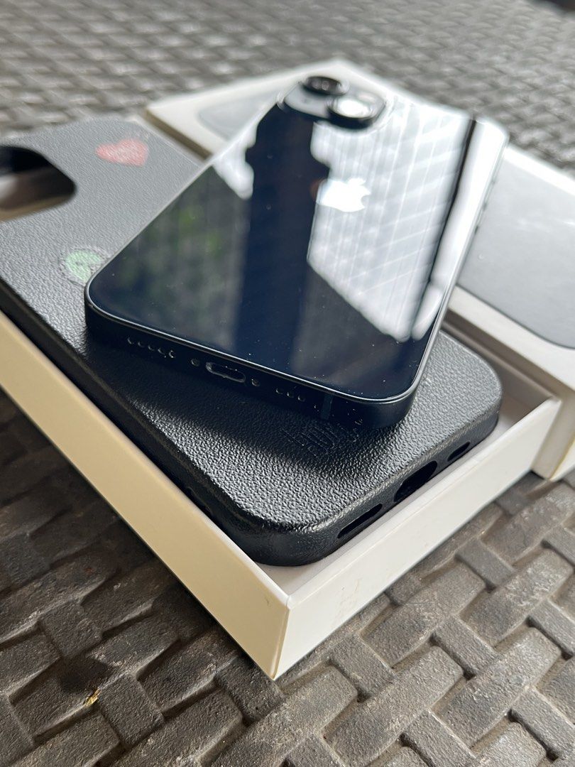 iPhone 13 128gb MIDNIGHT (Category: iPhone 13 Series) located in Manila. Submitted by iswitch (Listing ID 1468761513, Image 3). Description: ₱16,200 For SALE or SWAP to lower ios!!🍎 iPhone 13 128gb MIDNIGHT ZP/A variant Factory Unlocked✅ iOS version 26.6.2 Truetone ✅ Face ID✅ 86% battery health🔋 All workings No repair history✅ NTC Approved🇵🇭 Issue: Minimal paint chips Inclusion: Unit Case Original Box Unli check upon meet up No return/refund 