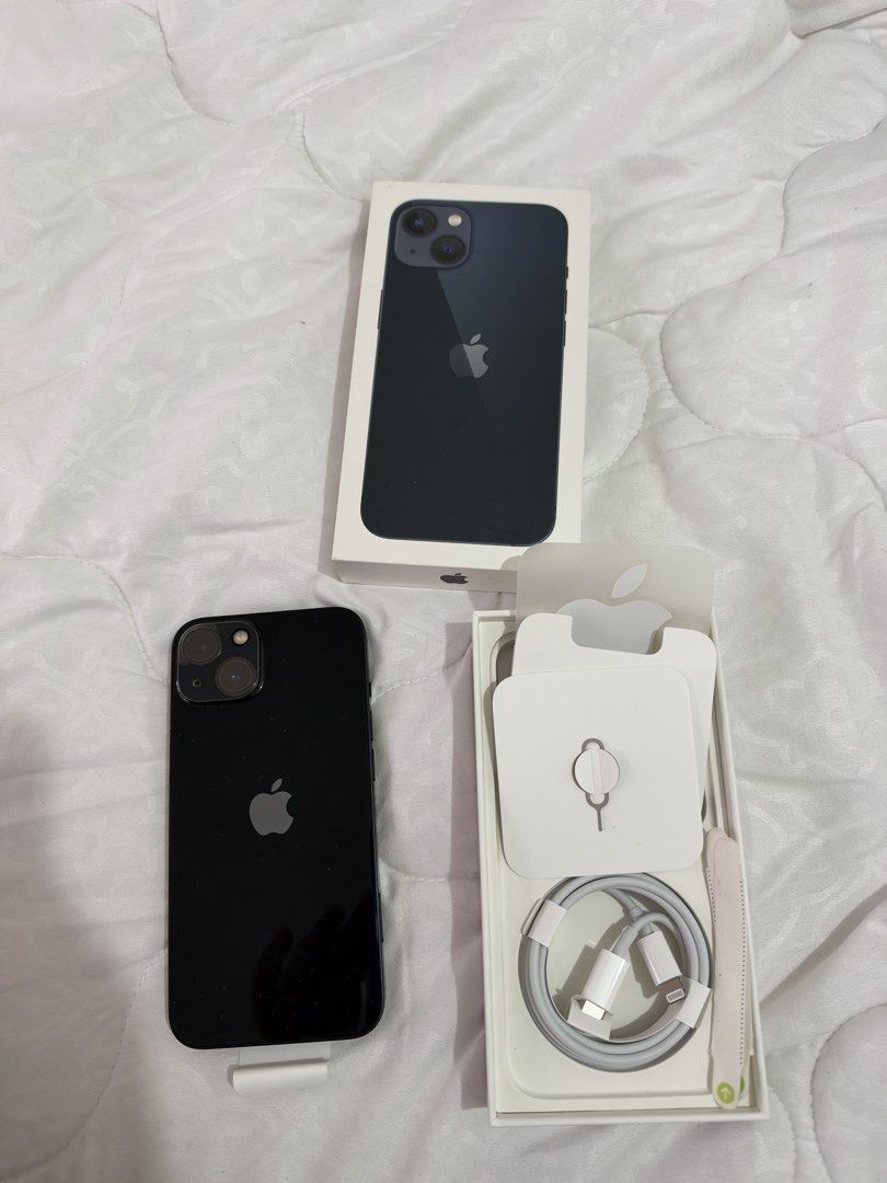 IPhone 13 128gb smart locked (Category: iPhone 13 Series) located in Mandaluyong City. Submitted by patmallari (Listing ID 1468714632, Image 1). Description: 83% battery health Took care of it well with tempered glass front and back, always with casing Complete with box, new C-lightning wires untouched, Mac sticker Comes with Anker heavy duty fast charging C-Lightning cable Comes with 2 original Apple A-Lightning cables Plug and play lightning wi