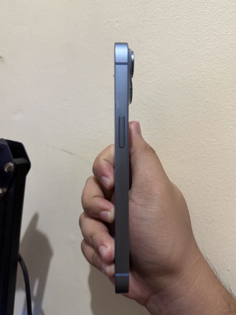 iPhone 14 - FU 128GB Blue (Negotiable) (Category: iPhone 14 Series) located in Cainta. Submitted by duofri (Listing ID 1468884721, Image 3). Description: For sale iPhone 14 128gb Blue Factory Unlocked 73% Battery Health Physical Sim E-Sim ZP/A Variant True Tone Face ID No hidden Issue No replaced Parts Has a dent: see photo Inclusions: Unit, 2 replacement cable, 16 pieces of case only Unli Test and Reset upon meet up Negotiable for sure buyer Cai