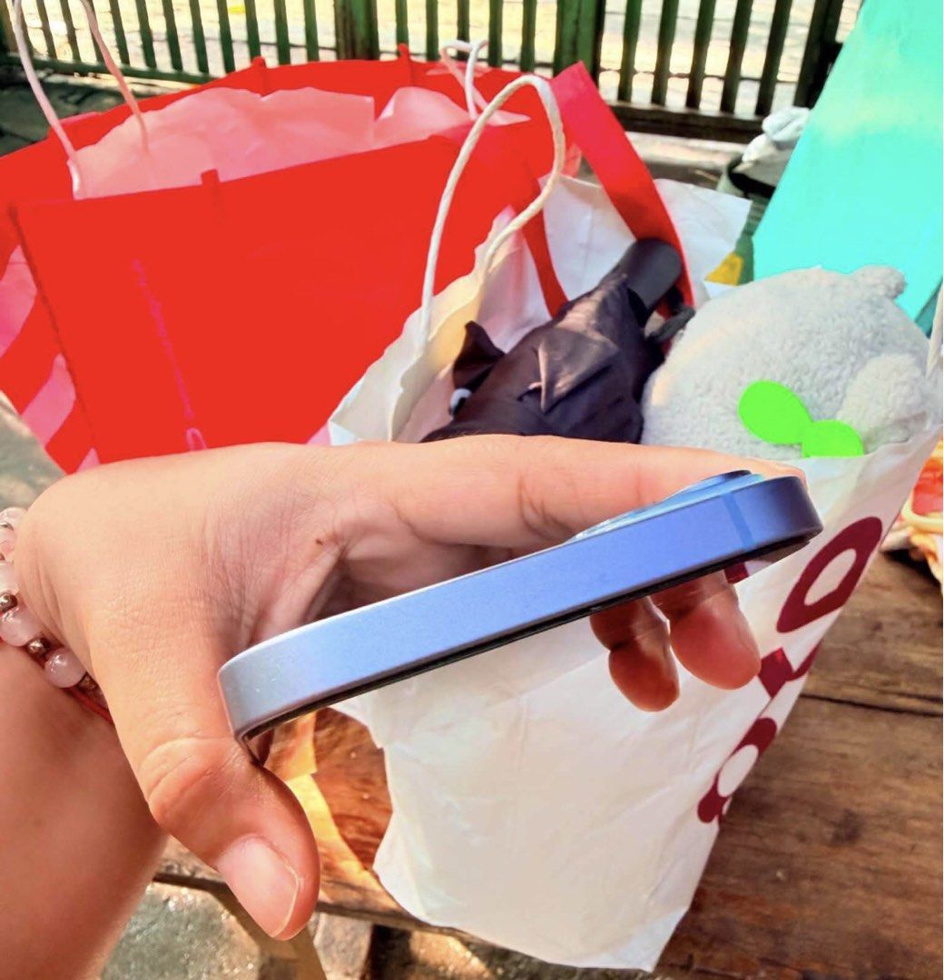 iPhone 14 plus (128GB) (Category: iPhone 14 Series) located in Cavite. Submitted by denis_11 (Listing ID 1468780590, Image 3). Description: FOR Sale/ Swap iPhone 14 Plus Blue (128Gb) Lady Owned No hidden issue, no history of repair 74%Battery Health Original Battery Makunat pa ZP/A Local Variant NTC Factory Unlock (No SIM Restrictions) Face ID working True Tone working Crisp buttons Can reset all you want With box same imei and cord Location: bac