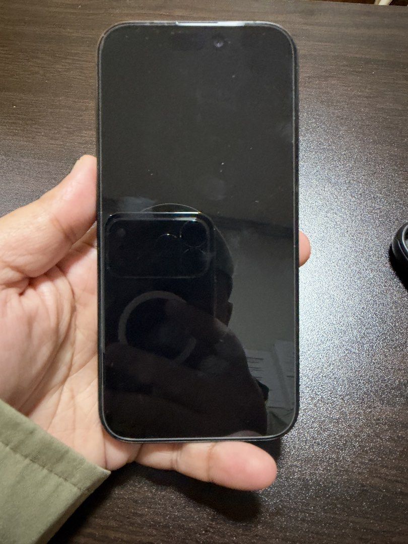 Iphone 15 pro 256 FU Blue Titanium (Category: iPhone 15 Series) located in Manila. Submitted by steamedcorn (Listing ID 1468886497, Image 2). Description: RFS: upgrade No dents, no scratches, no history of repair Unit and case only.
