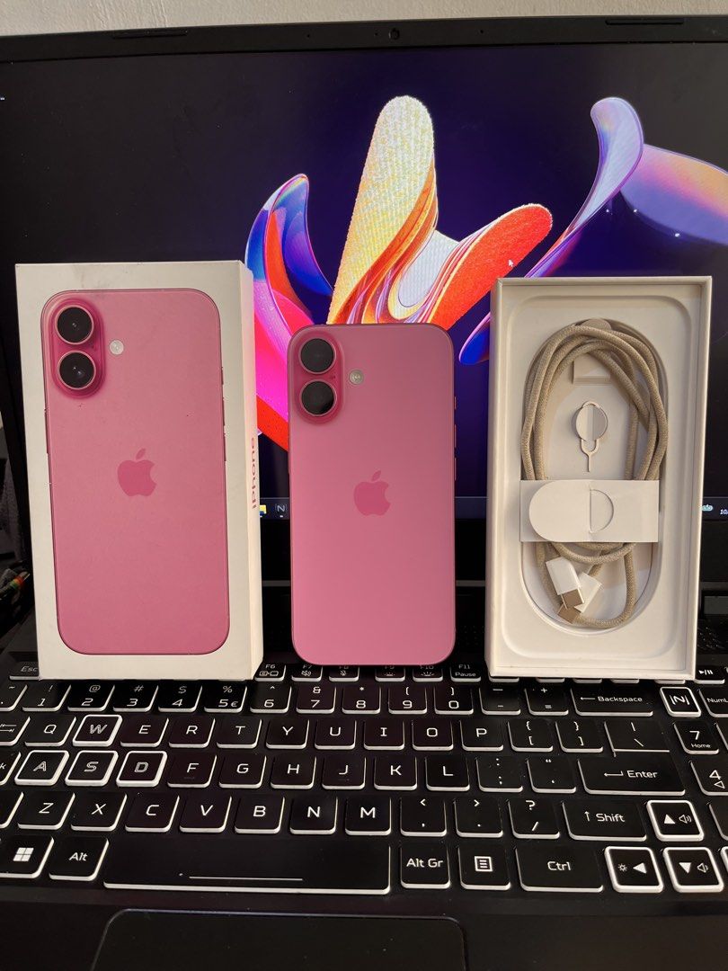 iPhone 16 256gb Pink w/ Matte Screen Protector (Category: iPhone 16 Series) located in Marilao. Submitted by buzhidao420 (Listing ID 1467967939, Image 1). Description: IPHONE 16 PINK 256GB BASE MODEL - matte screen protector /w signs of usage (pic 2) di ko na tanggalin kasi super fresh ng screen sa ilalim. can remove during meetup. - iOS version: 26.6.2 - battery health: 88% (612 cycle count) - true tone, face id = working with no issues - no his