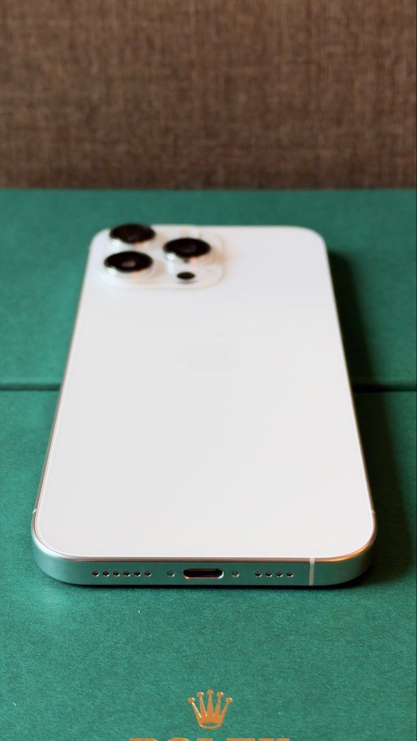 iPhone 16 Pro Max 1TB White Titanium (Category: iPhone 16 Series) located in Mandaluyong City. Submitted by khriscruz (Listing ID 1468893912, Image 2). Description: iPhone 16 Pro Max 1TB White Titanium Premium condition, ready to use! • 1TB Storage • 85% Battery Health • 624 Battery Cycle Count • Open Line / Factory Unlocked • 99% Smooth — Excellent Condition • No Dents, No Hidden Issues • Never Repaired • Not Refurbished • Can Be Reset Anytime •
