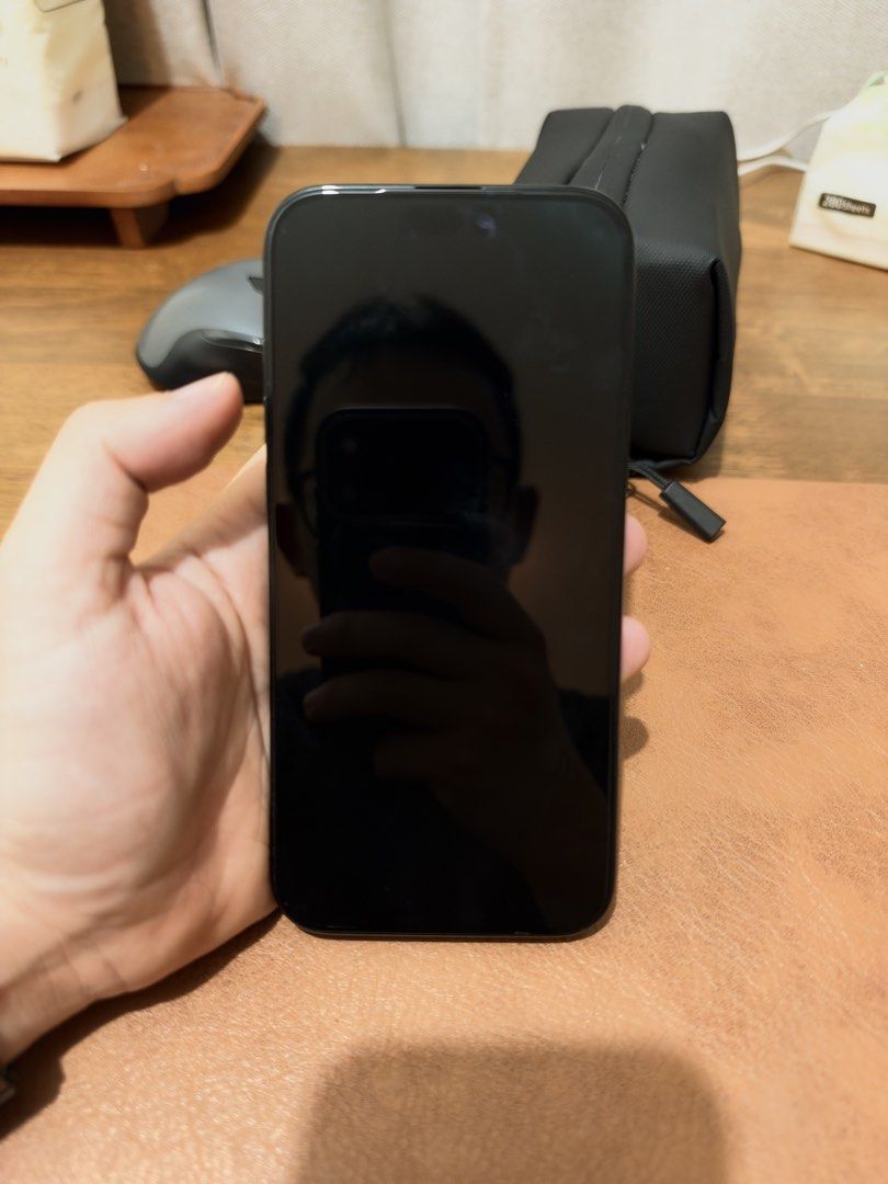 Iphone 16 Pro Max 256gb (Category: iPhone 16 Series) located in Makati City. Submitted by nicohamoy (Listing ID 1468715118, Image 3). Description: Iphone 16pro max 256gb Sim unlocked No scratches/dents BH: 99% RFS: Upgraded .