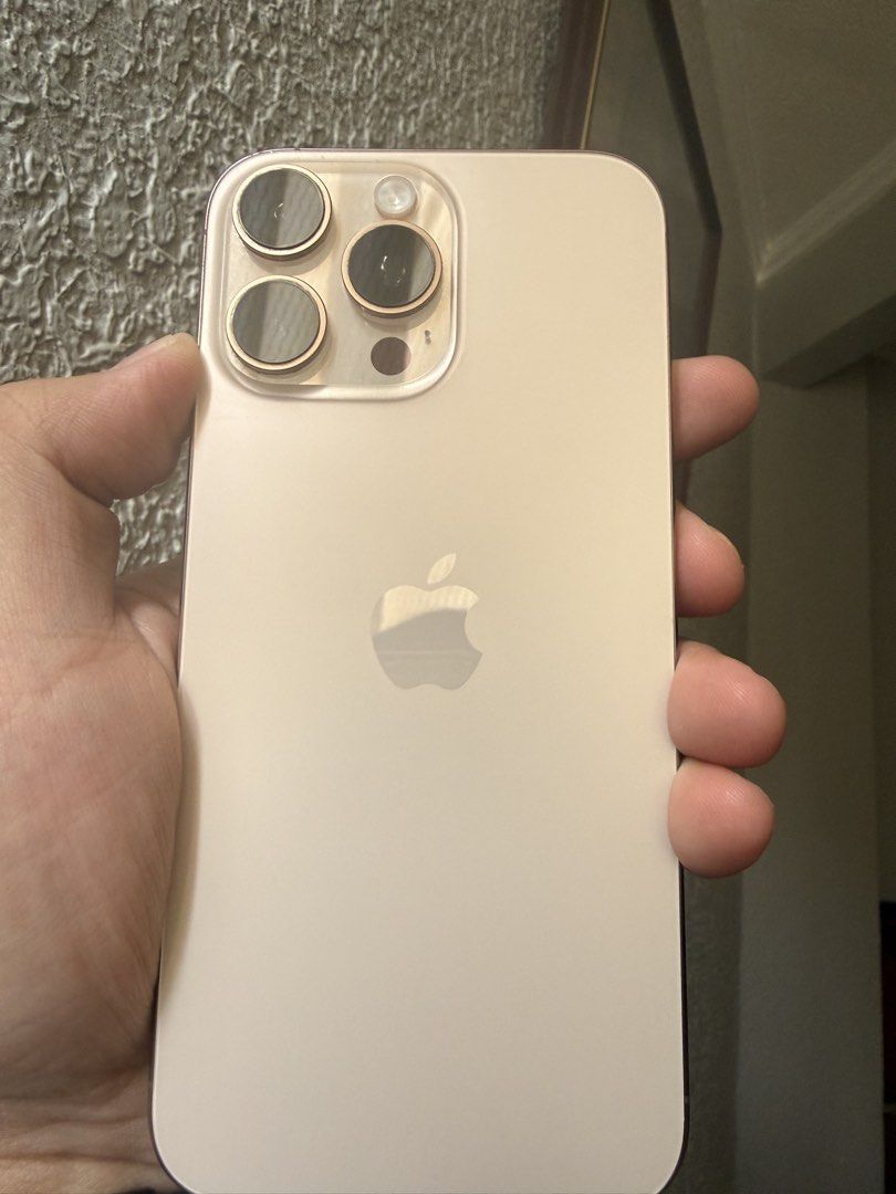 Iphone 16 Pro Max 256Gb (Category: iPhone 16 Series) located in Makati City. Submitted by engraldrn (Listing ID 1468733804, Image 2). Description: FS: IP16 Pro Max 256gb Desert Titanium 88% BH Complete and free legit spigen case RFS: Upgrade.