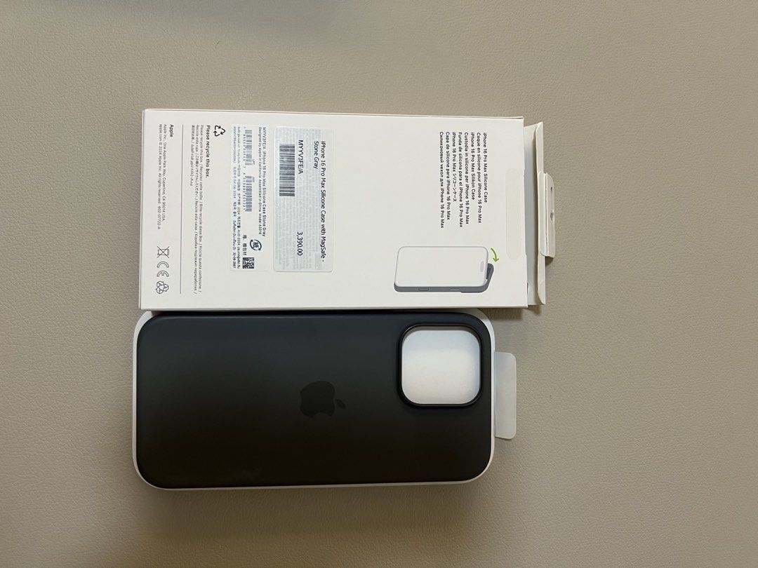 iPhone 16 Pro Max Cases (Category: Cases & Sleeves) located in Manila. Submitted by jphiljuach (Listing ID 1468855701, Image 2). Description: IPhone 16 Pro max Cases Apple Silicone Case Stone Grey - Well used - 500 Apple Silicone Case Lake Green - Brand New unopened - 1k Apple Clear Case - well used - 500 Beats Case - Slightly used - 1k Tineeowl - slightly used - 700 Take all for 3.5k .