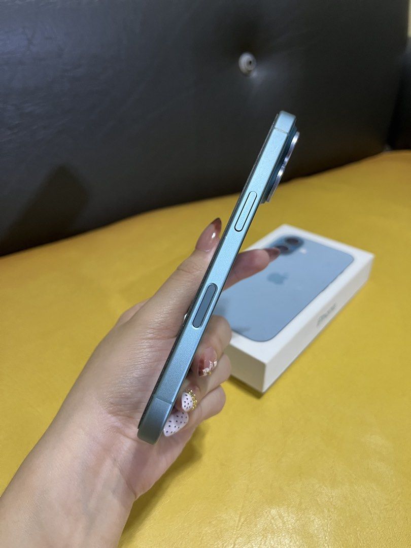 iphone 16 teal 128gb (Category: iPhone 16 Series) located in Pasig City. Submitted by wornbyrei (Listing ID 1468730510, Image 2). Description: iPhone 16 teal 128gb 100% battery health Warranty : may 2027 Openline Complete No performance issues 1 week personal warranty ₱36,000 📍pasig city.
