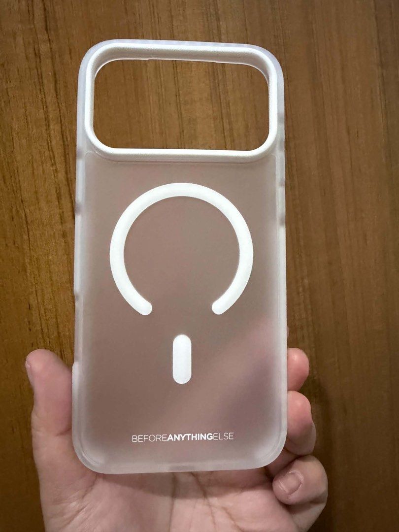 Iphone 17/18 Pro Max - Before Anything Else - Frosted White (Category: Cases & Sleeves) located in Makati City. Submitted by joelwilliamv (Listing ID 1468875996, Image 3). Description: - Brand: Before Anything Else (Frost Core) - Compatible with: iPhone 17/18 Pro Max - Color: Frosted White - Premium 3-in-1 multi-material build with TPU and bumper strips - Military-grade certified (SGS 3M drop-tested) - Built-in N52 magnets for secure MagSafe atta