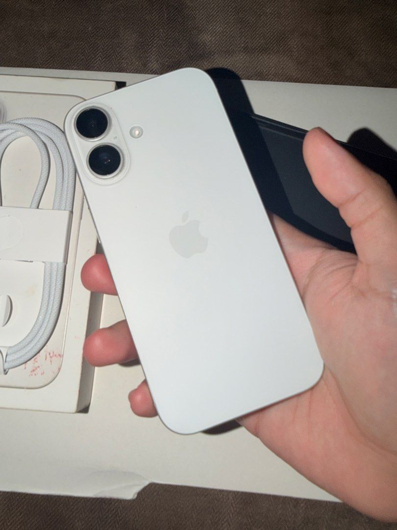 iPhone 17 256 GB (Category: iPhone 17 Series) located in Mandaluyong City. Submitted by yongwonisnsd (Listing ID 1468755788, Image 3). Description: 📱 FOR SALE: iPhone 17 256GB — White 🤍 Selling my iPhone 17 256GB in White! ✨ ✔️ 91% Battery Health ✔️ Warranty expired on October 16, 2026 ✔️ No history of repairs ✔️ No issues — all functions working perfectly ✔️ Still in good condition and well taken care of ✔️ Complete with box and cable ✔️ Tempe