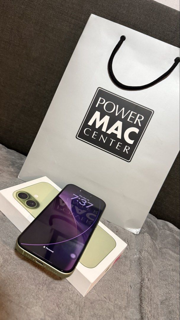 IPHONE 17 256GB 100% BH No issues!! (Category: iPhone 17 Series) located in Manila. Submitted by koyct (Listing ID 1468882118, Image 2). Description: iPhone 17 brought at PowerMac MOA -NO SIM RESTRICTIONS - 256GB Storage - Color: Sage - Battery health: 100% - Still under warranty - Purchase date: July 2026 - with powermac paper bag, orig box, and receipt - Meetups available at SM Mall of Asia, taft ave Rfs: will upgrade .