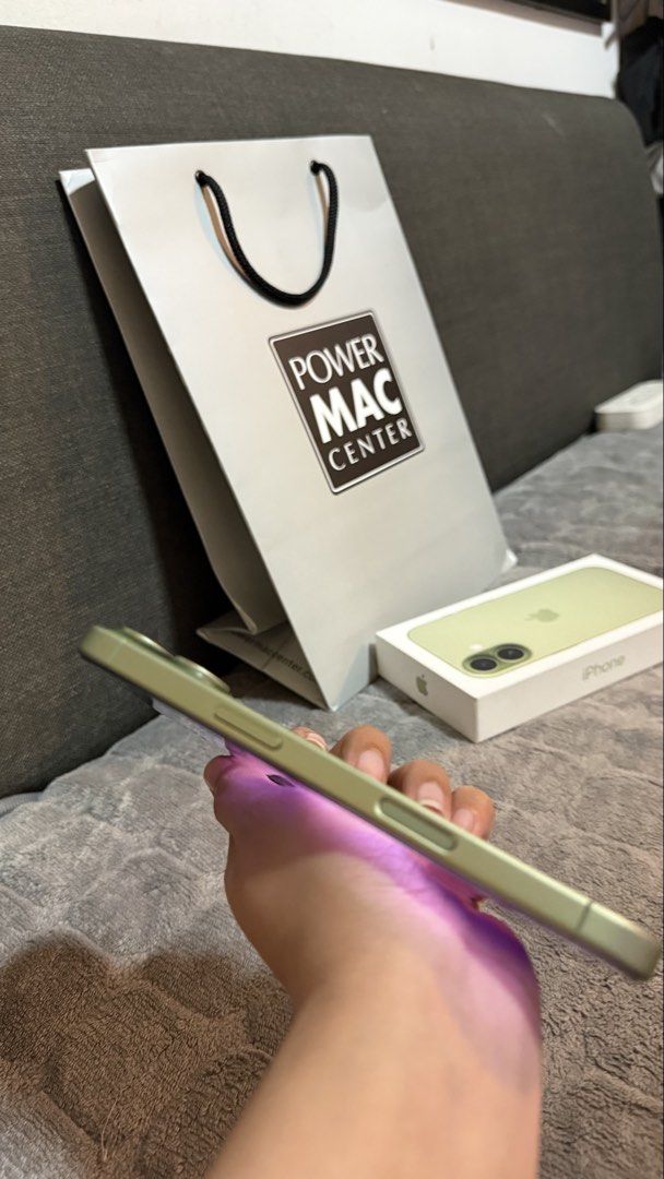 IPHONE 17 256GB 100% BH No issues!! (Category: iPhone 17 Series) located in Manila. Submitted by koyct (Listing ID 1468882118, Image 3). Description: iPhone 17 brought at PowerMac MOA -NO SIM RESTRICTIONS - 256GB Storage - Color: Sage - Battery health: 100% - Still under warranty - Purchase date: July 2026 - with powermac paper bag, orig box, and receipt - Meetups available at SM Mall of Asia, taft ave Rfs: will upgrade .