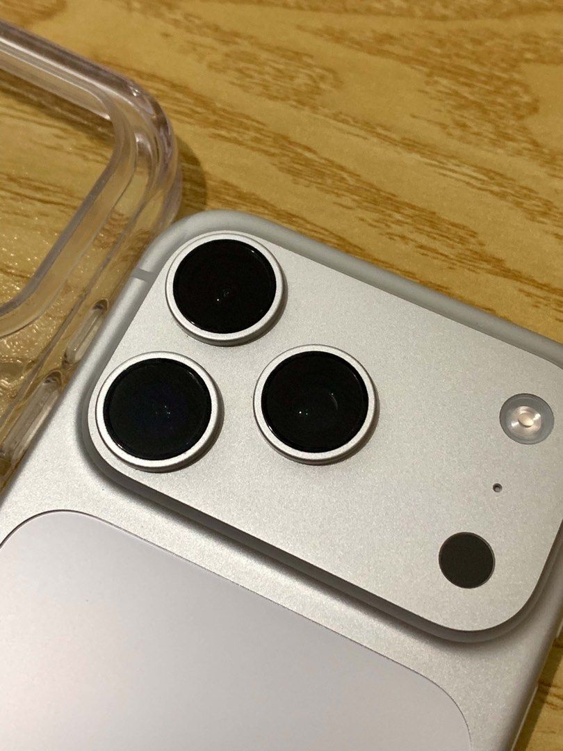 iPhone 17 Pro with Rhinoshield case (Category: iPhone 17 Series) located in Lucena. Submitted by ser3inity (Listing ID 1468865805, Image 3). Description: No issue and no history of repair. Free Rhinoshield case.