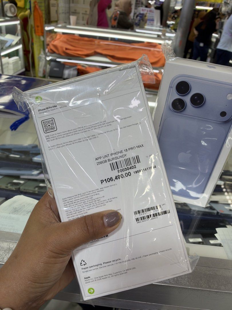 IPHONE 18PROMAX 256GB (Category: Announcements) located in Quezon City. Submitted by lyra23199525441 (Listing ID 1468771883, Image 2). Description: Brandnew(sealed) Not activated.
