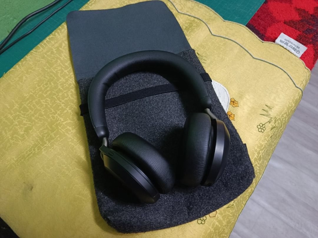 jabra evolve 2 75 headset (Category: Headphones & Headsets) located in Quezon City. Submitted by carou85958 (Listing ID 1468843497, Image 2). Description: JABRA EVOLVE 2 75 100% good 100% working 100% authentic original makinis ayaw kumunek ng usb baka sira na usb pero yung headset connect sya sa cp at laptop basta may bluetooth prize p5k nalang pag complete 7k sagad 17 ibp road batasan hills qc .