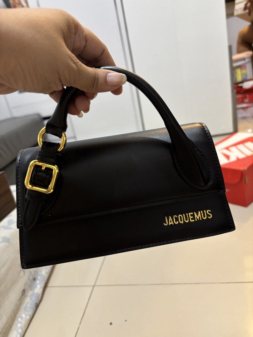 Jacquemus (Category: Cross-body Bags) located in Pasay City. Submitted by l0cky (Listing ID 1468725191, Image 3). Description: .