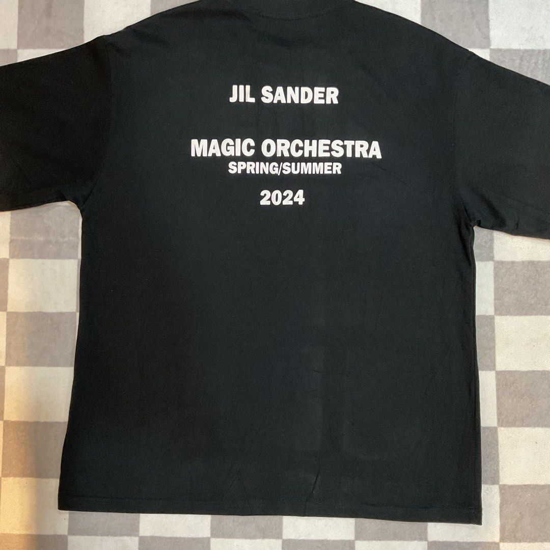 JIL SANDER (Category: Luxury Apparel) located in Leyte. Submitted by thriftormoc (Listing ID 1468802542, Image 3). Description: as new condition w-22 L-28.5 boxy.