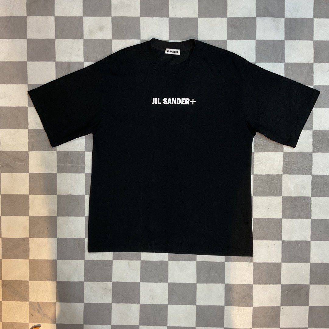 JIL SANDER (Category: Luxury Apparel) located in Leyte. Submitted by thriftormoc (Listing ID 1468802542, Image 2). Description: as new condition w-22 L-28.5 boxy.