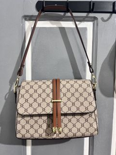 (Category: ) located in . Submitted by ad_apparel (Listing ID 1468902639, Image 1). Description: .