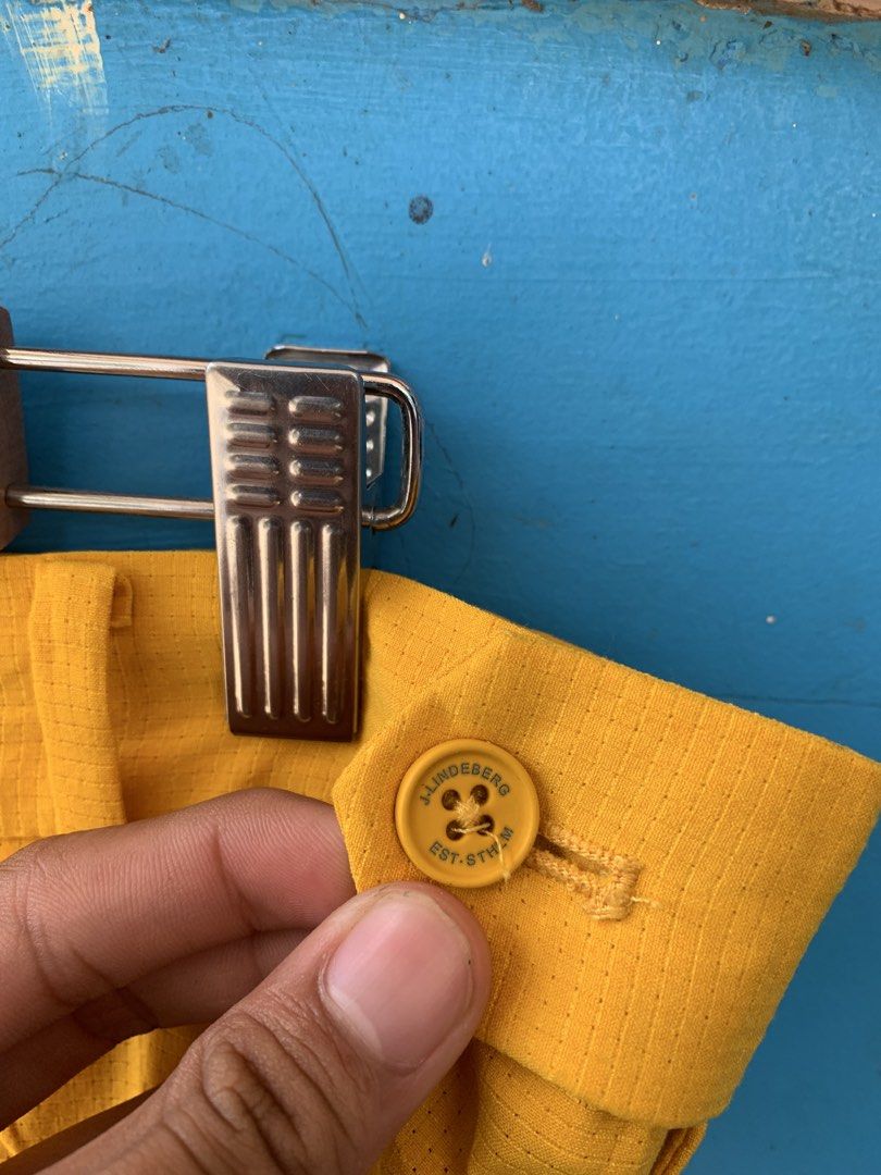 JL (Category: Shorts) located in Quezon. Submitted by jaydrakethrift (Listing ID 1468752323, Image 3). Description: NO ISSUE GOOD AS BRAND NEW 10/10 CONDI 10/10 CR SIZE 34 on tag .