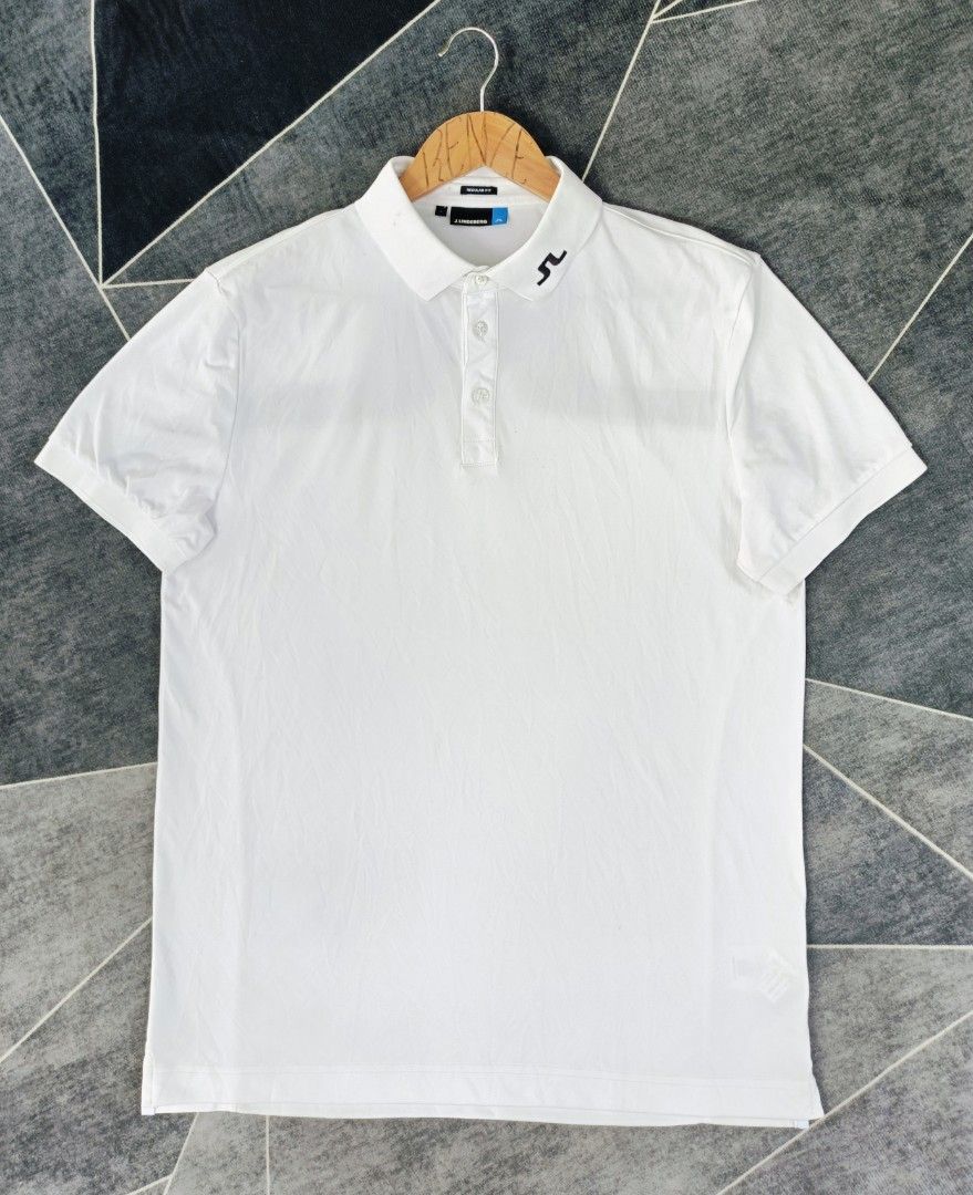 j.lindeberg Polo (Authentic) (Category: Tshirts & Polo Shirts ) located in Cebu City. Submitted by renzecamingay (Listing ID 1468741652, Image 1). Description: J.Lindeberg Polo Good as New Large on Tag Width 22.5 Length 29 3k Plus ship Only Thank you and GOD bless ☺️.