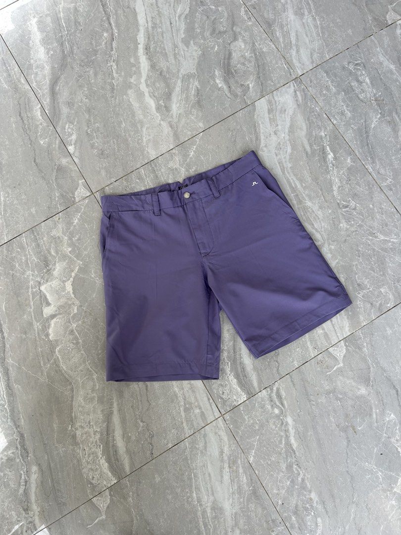 j.lindeberg SHORT (Category: Shorts) located in Makati City. Submitted by roldanamparo (Listing ID 1468762914, Image 1). Description: J.Lindeberg Short Color rate 9.8/10 •Waist:32 •Length:17 •Leg Opening:10.8 Pm📩.