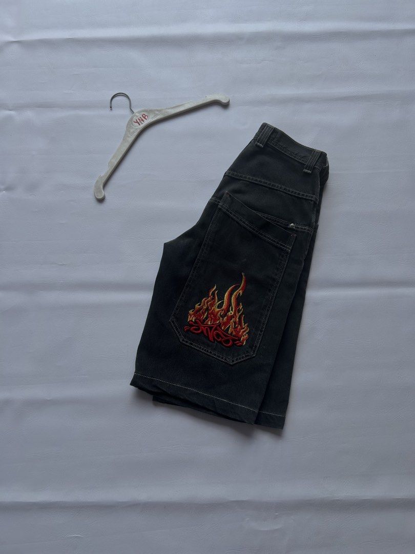 Jnco Flame Jorts (Category: Shorts) located in Tubigon. Submitted by ynbgarments (Listing ID 1468762911, Image 2). Description: No major flaws, washable stains Size 28 fits 30 Length-24.5 Leg opening-10.5.
