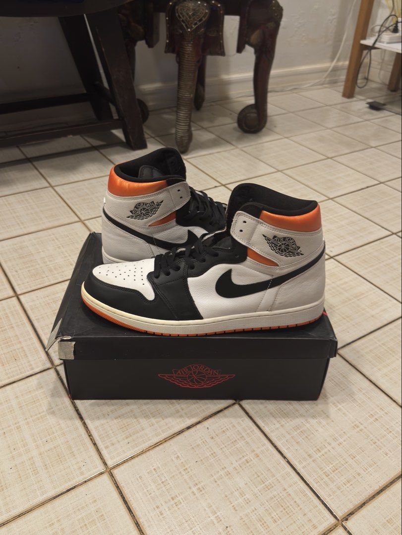 Jordan 1 High Metalic orange (Category: Casual Shoes) located in Manila. Submitted by paposnkr (Listing ID 1468866514, Image 1). Description: .