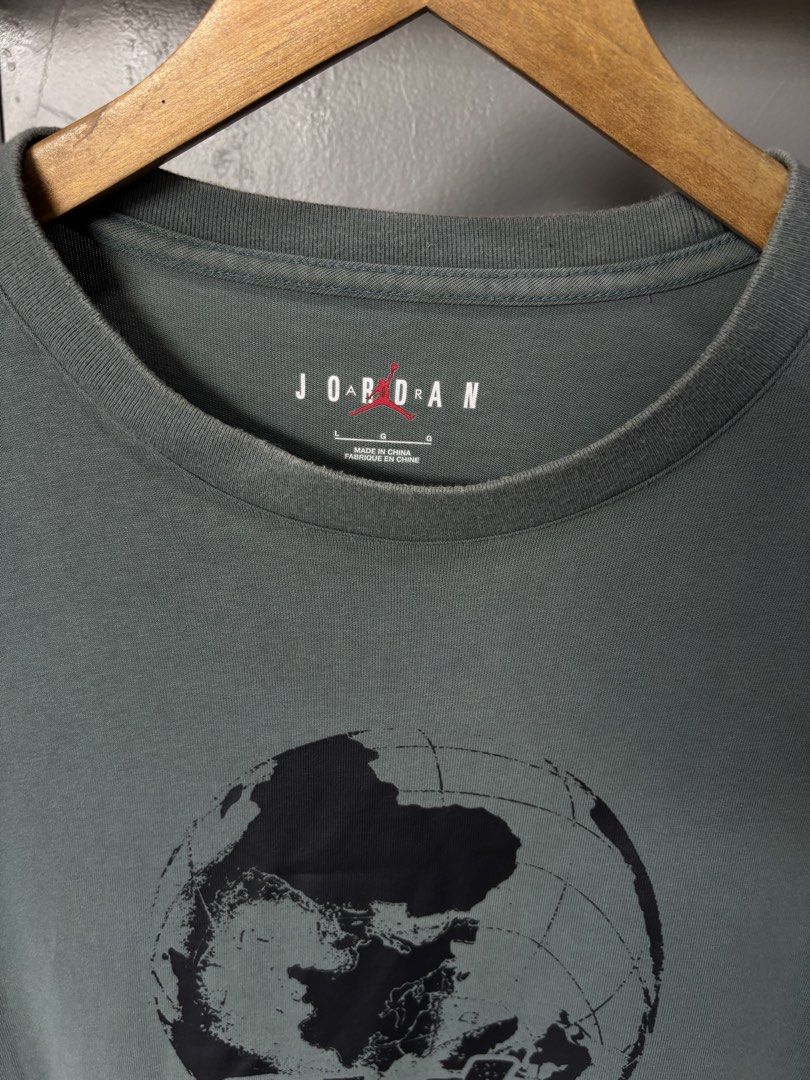 Jordan Flight Tee (Category: Tshirts & Polo Shirts ) located in Panabo. Submitted by thrifty.red (Listing ID 1468854161, Image 2). Description: width:21.5 length:28 9.5/10 .