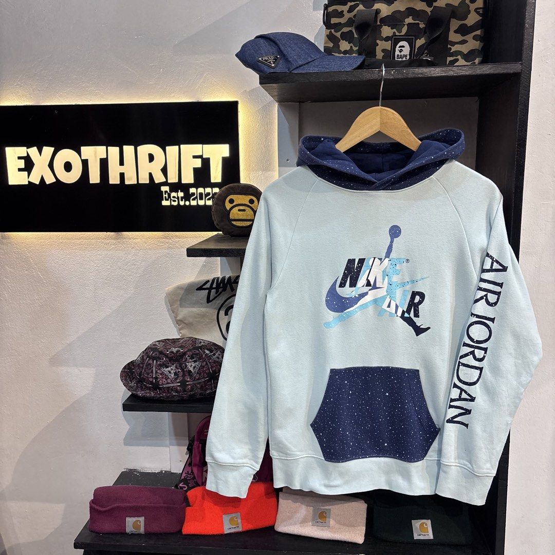Jordan Jumpan Fleece (Category: Activewear) located in Rizal. Submitted by doyskie.star (Listing ID 1468735442, Image 1). Description: NIKE AIR X JORDAN TWOTONE HOODIE 19 by 25 COMPLETE TAGS.