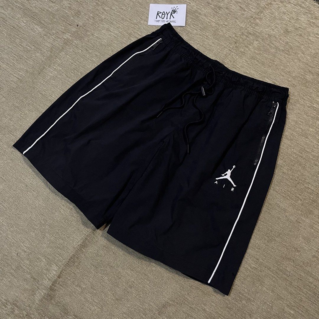 Jordan Woven Short (Category: Shorts) located in Batangas. Submitted by reyr. (Listing ID 1468867378, Image 2). Description: Dimes: 30-38” waist | 20” length | 13” hem Condition: Excellent Color rate: 9.7/10 Flaws: None.