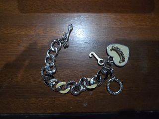 (Category: ) located in . Submitted by thewalkingmuse (Listing ID 1468837712, Image 1). Description: .